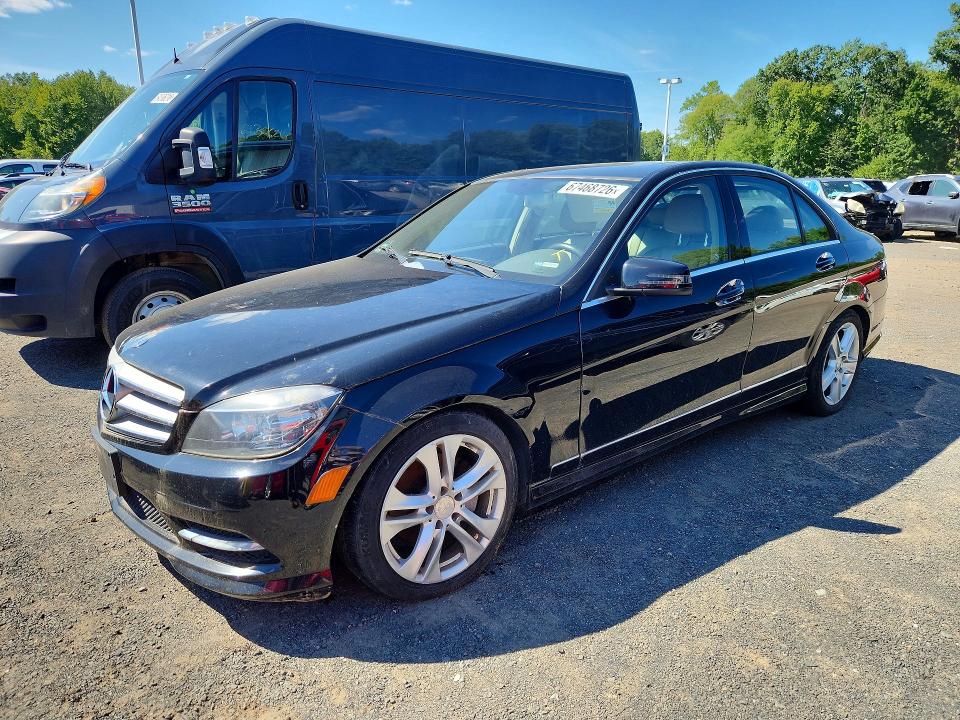 67468726 :رقم المزاد ، WDDGF8BB9BR186734 vin ، 2011 Mercedes-benz C مزاد بيع
