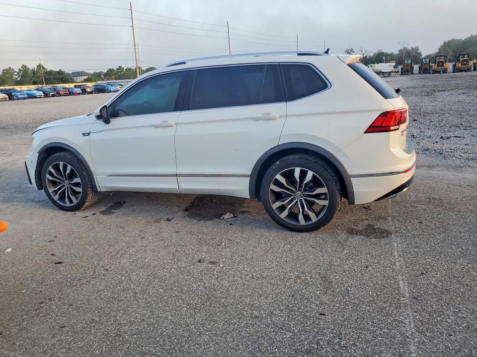 Продажа на аукционе авто 2018 Volkswagen Tiguan, vin: 3VV5B7AX2JM197435, номер лота: 69784106
