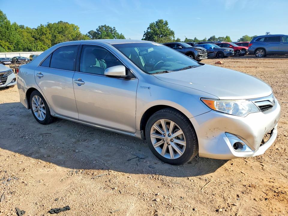 Продаж на аукціоні авто 2014 Toyota Camry Hybrid, vin: 4T1BD1FK2EU102052, номер лоту: 68106666