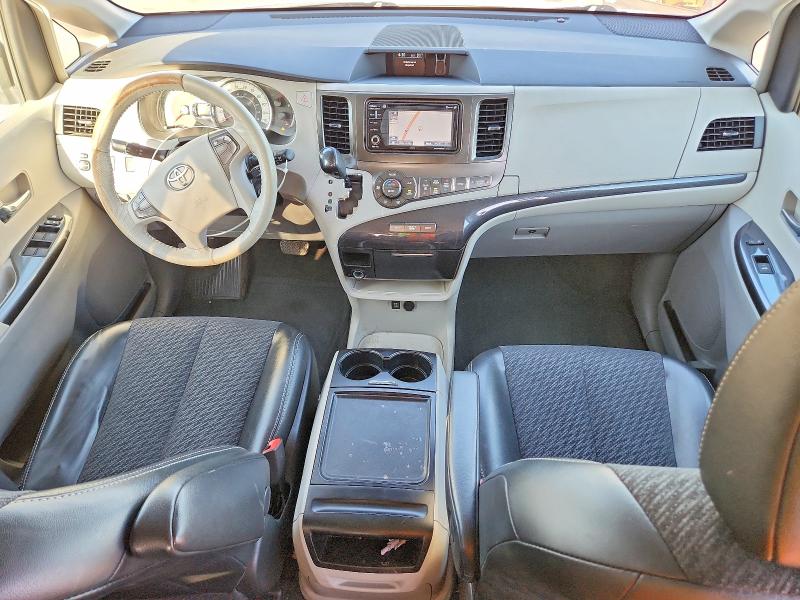71409316 :رقم المزاد ، 5TDXK3DC1DS359620 vin ، 2013 Toyota Sienna مزاد بيع