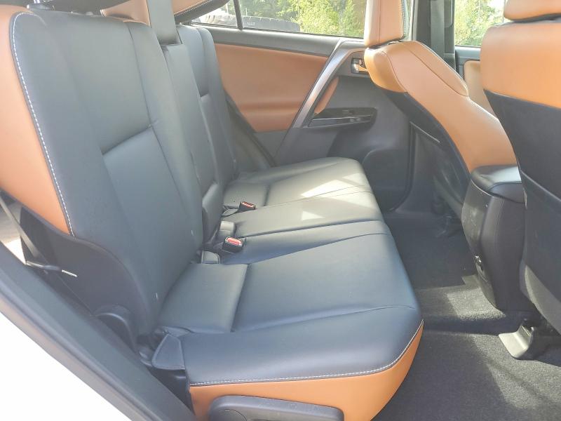 Продаж на аукціоні авто 2017 Toyota Rav4, vin: 2T3JFREV4HW672629, номер лоту: 69621036