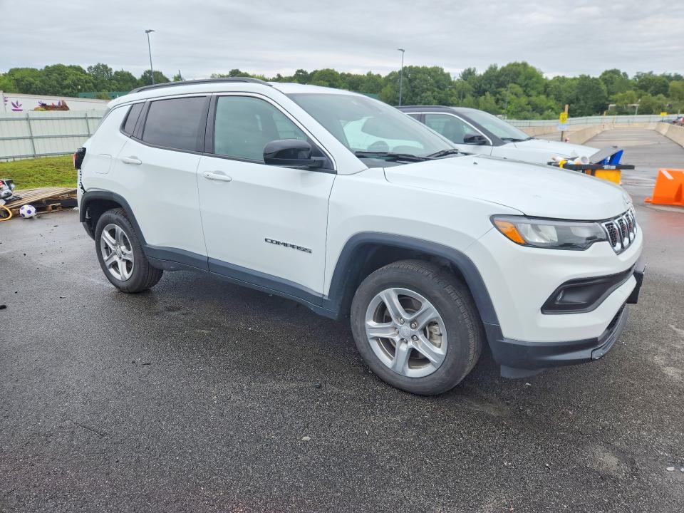 67348796 :رقم المزاد ، 3C4NJDBN4RT606940 vin ، 2024 Jeep Compass مزاد بيع