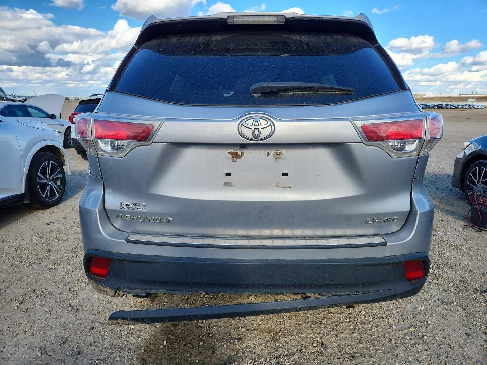 Продаж на аукціоні авто 2015 Toyota Highlander, vin: 5TDBKRFH8FS204636, номер лоту: 70045536