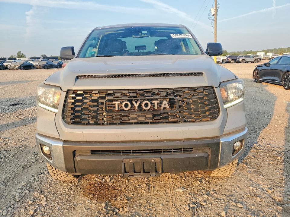 69585416 :رقم المزاد ، 5TFDY5F16LX909833 vin ، 2020 Toyota Tundra مزاد بيع