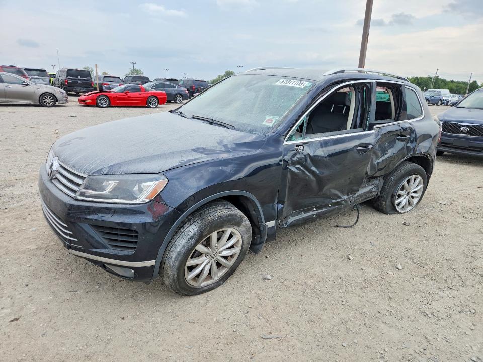 2017 Volkswagen Touareg მანქანა იყიდება აუქციონზე, vin: WVGEF7BP1HD000659, აუქციონის ნომერი: 67811106