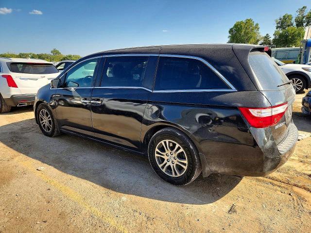 68027016 :رقم المزاد ، 5FNRL5H67DB028518 vin ، 2013 Honda Odyssey مزاد بيع