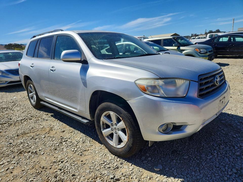 2010 Toyota Highlander მანქანა იყიდება აუქციონზე, vin: 5TDKK3EH8AS008400, აუქციონის ნომერი: 68180776