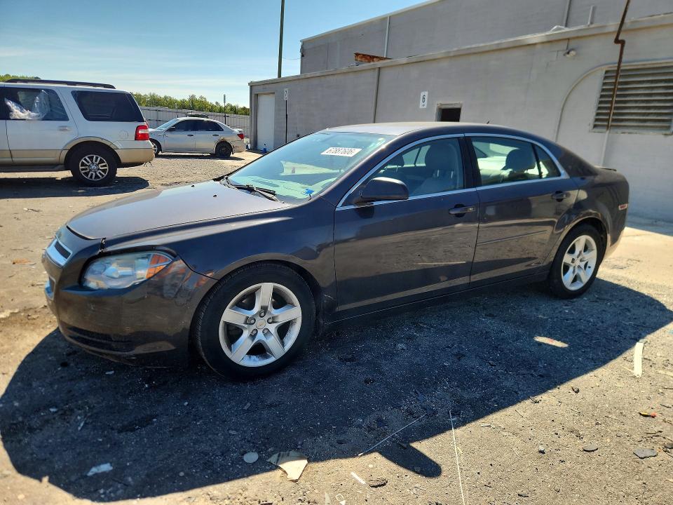 67887606 :رقم المزاد ، 1G1ZB5E13BF215901 vin ، 2011 Chevrolet Malibu مزاد بيع