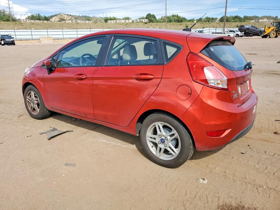 69053136 :رقم المزاد ، 3FADP4EJ3JM107313 vin ، 2018 Ford Fiesta مزاد بيع