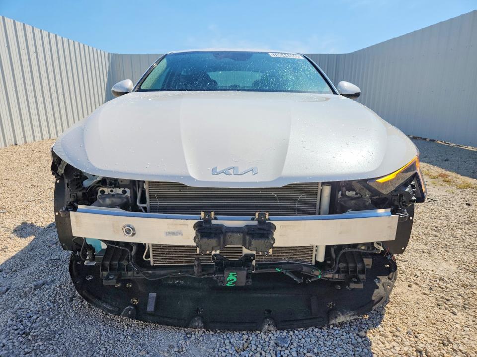 2026 Kia K5 მანქანა იყიდება აუქციონზე, vin: KNAG24J73T5449057, აუქციონის ნომერი: 70644486