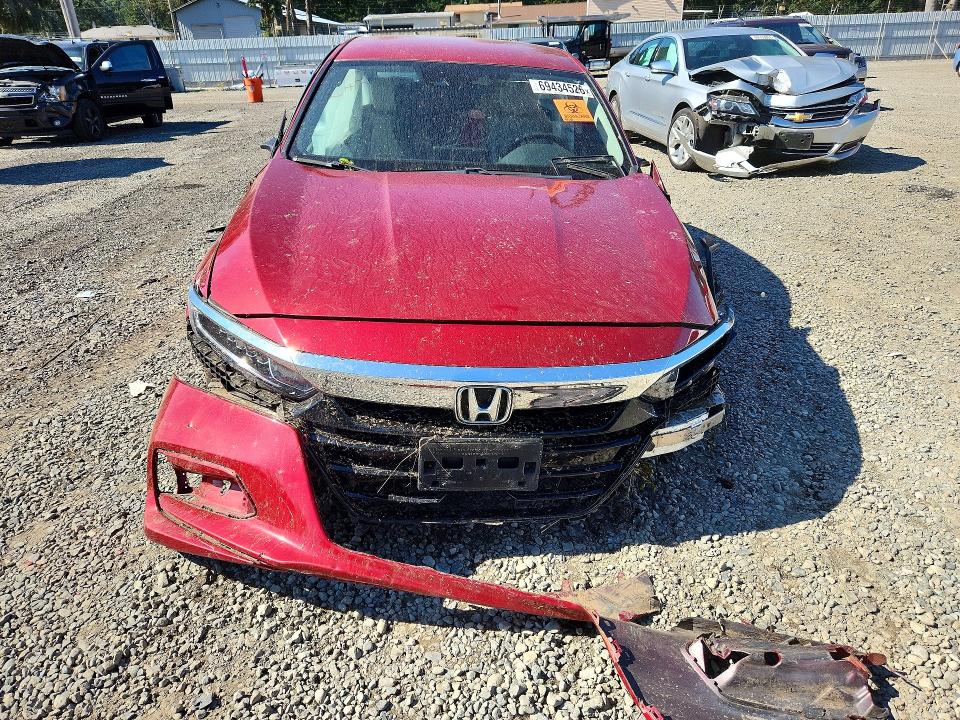 69434526 :رقم المزاد ، 1HGCV1F11JA218658 vin ، 2018 Honda Accord مزاد بيع