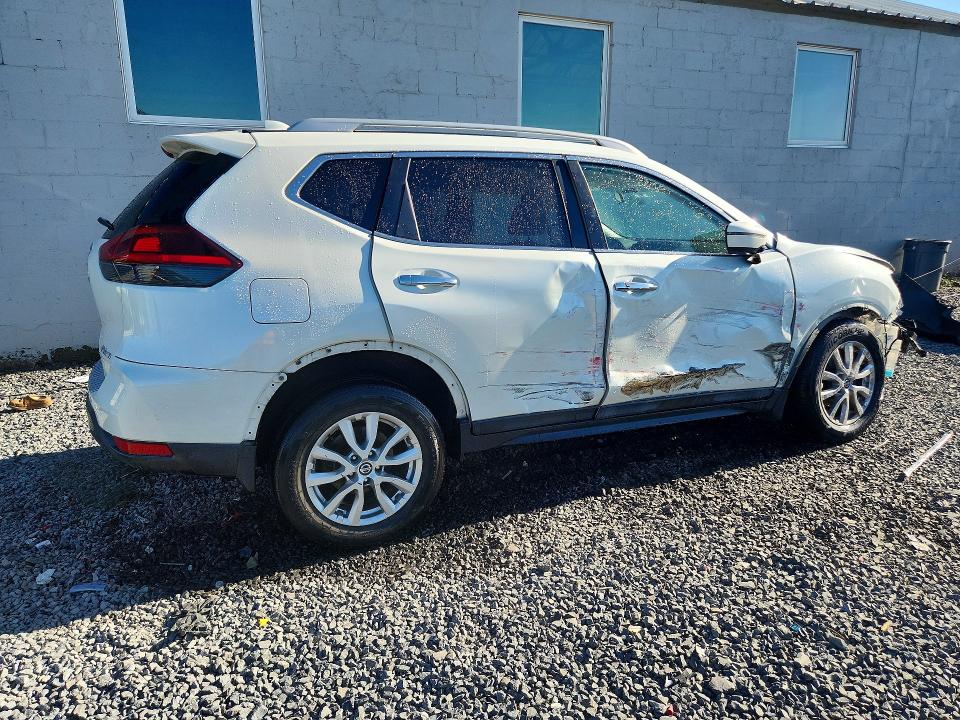 2018 Nissan Rogue მანქანა იყიდება აუქციონზე, vin: 5N1AT2MV2JC774307, აუქციონის ნომერი: 68556306