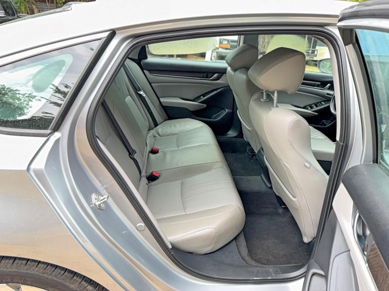 69805236 :رقم المزاد ، 1HGCV1F58JA062234 vin ، 2018 Honda Accord مزاد بيع