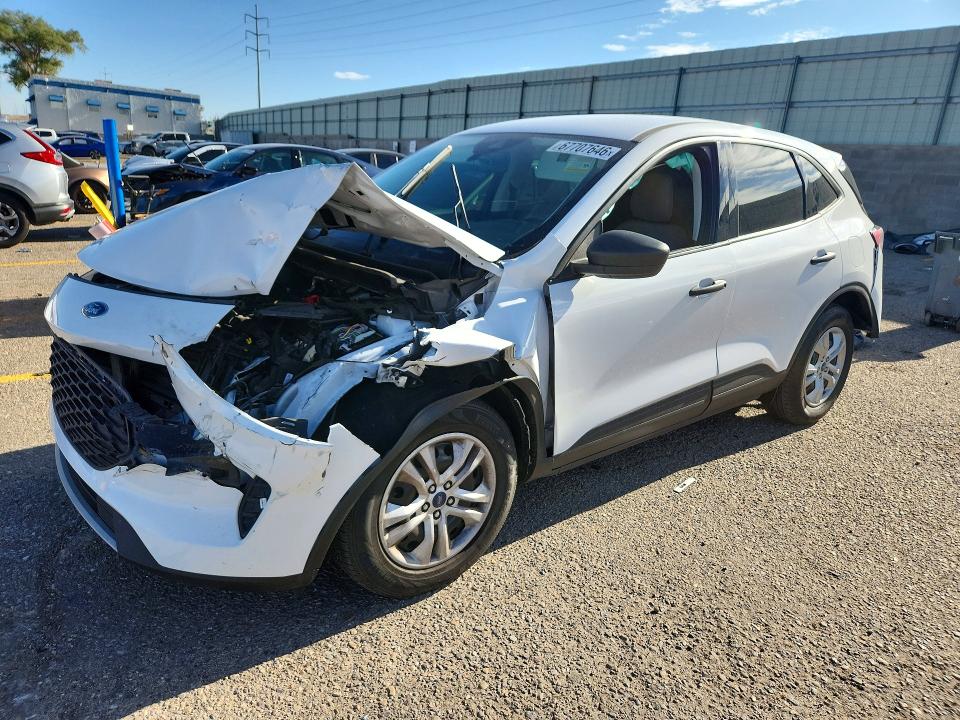 2022 Ford Escape მანქანა იყიდება აუქციონზე, vin: 1FMCU0F6XNUB41330, აუქციონის ნომერი: 67707646