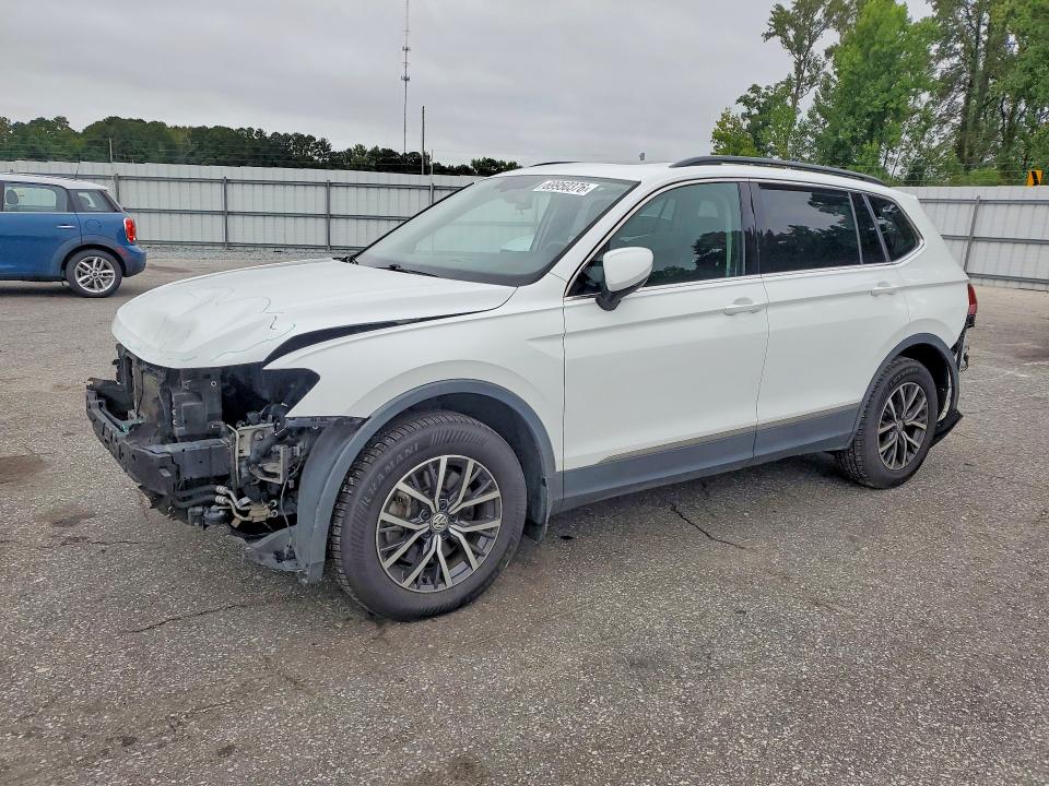 69950376 :رقم المزاد ، 3VV3B7AXXLM130012 vin ، 2020 Volkswagen Tiguan مزاد بيع