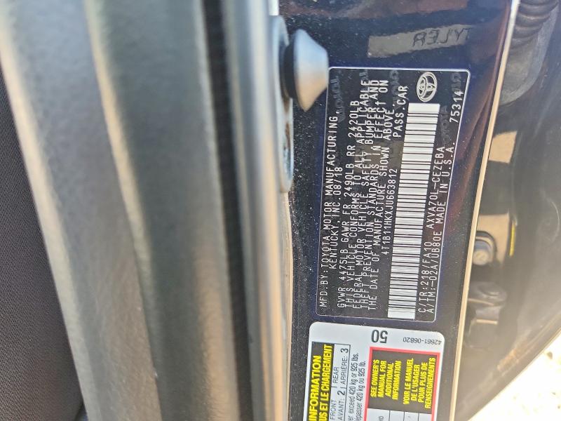 68070026 :رقم المزاد ، 4T1B11HKXJU663812 vin ، 2018 Toyota Camry مزاد بيع