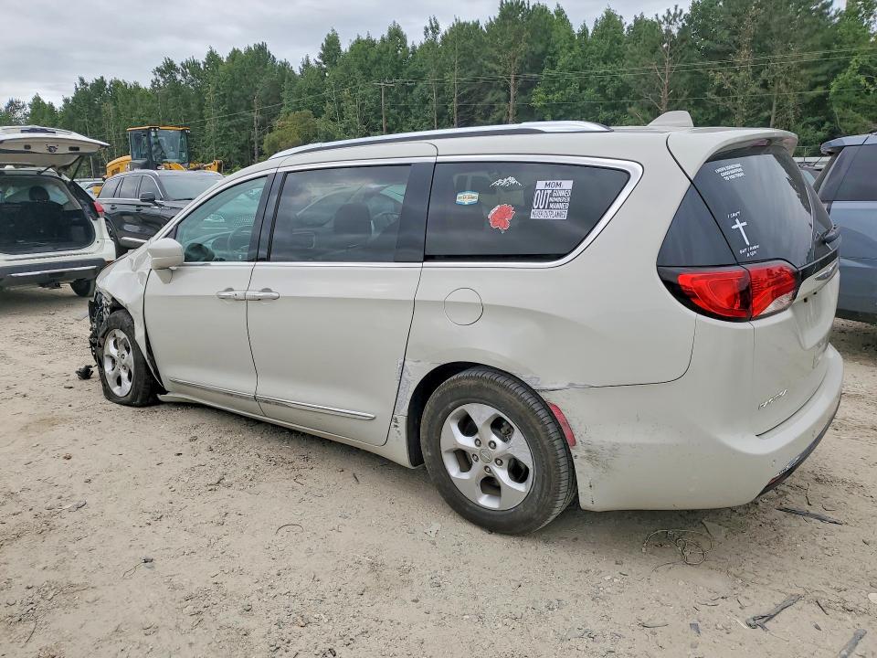 Продажа на аукционе авто 2017 Chrysler Pacifica, vin: 2C4RC1EG7HR644543, номер лота: 70604536