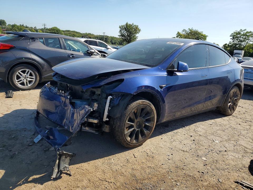Auction sale of the 2021 Tesla Model Y, vin: 5YJYGDEE0MF129647, lot number: 68912596