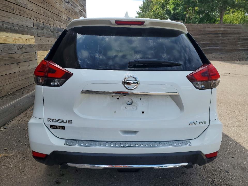 64813646 :رقم المزاد ، KNMAT2MV8HP587290 vin ، 2017 Nissan Rogue مزاد بيع