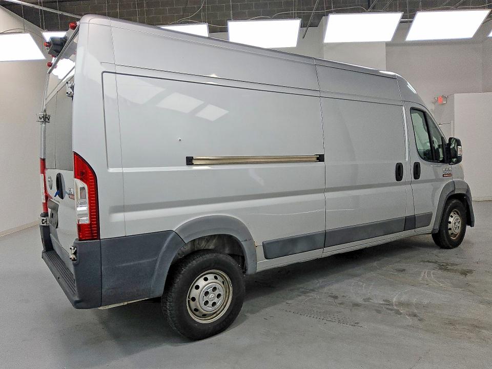 69445036 :رقم المزاد ، 3C6TRVDG8JE101147 vin ، 2018 Ram Promaster 2500 مزاد بيع