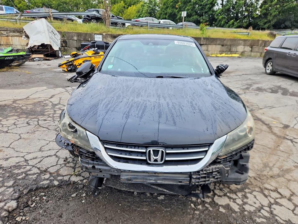 Продажа на аукционе авто 2015 Honda Accord, vin: 1HGCR2F80FA073949, номер лота: 69083086
