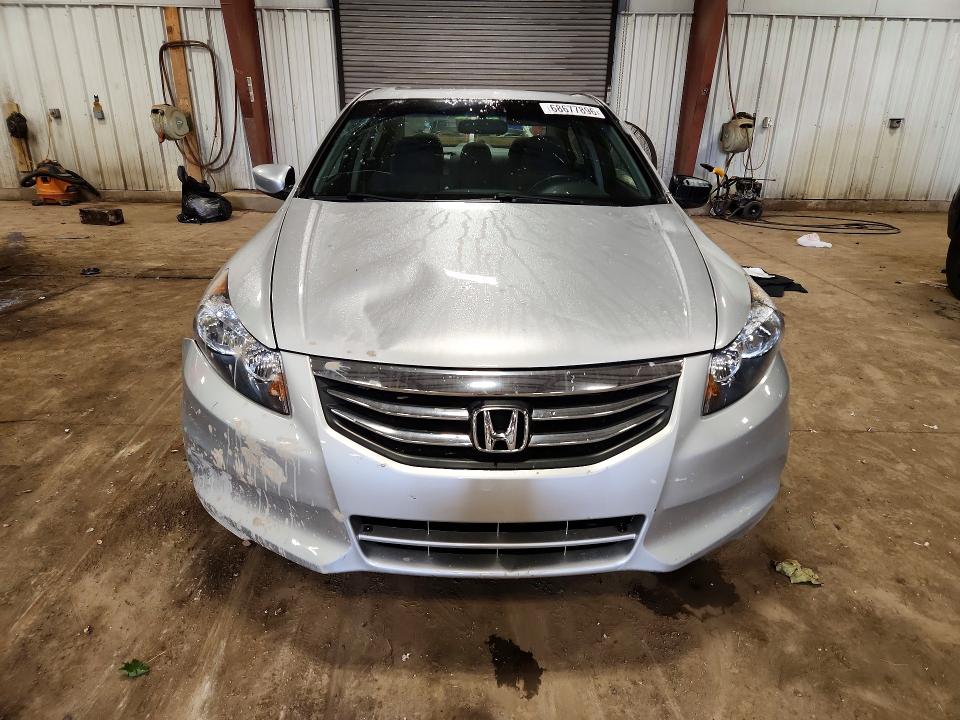 68677896 :رقم المزاد ، 1HGCP2F72CA067918 vin ، 2012 Honda Accord مزاد بيع