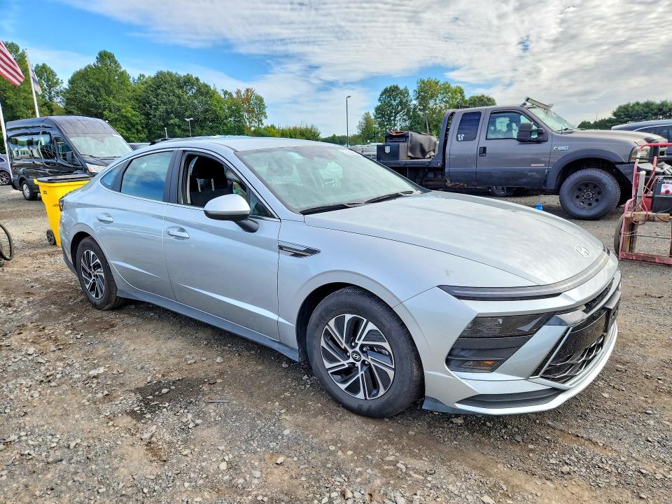 Продажа на аукционе авто 2026 Hyundai Sonata Hybrid, vin: KMHL24JJ9TA146896, номер лота: 69807386