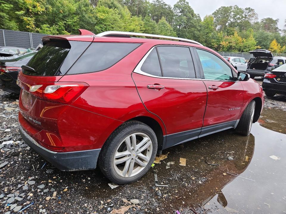 Продажа на аукционе авто 2018 Chevrolet Equinox, vin: 2GNAXNEX5J6188338, номер лота: 70262366