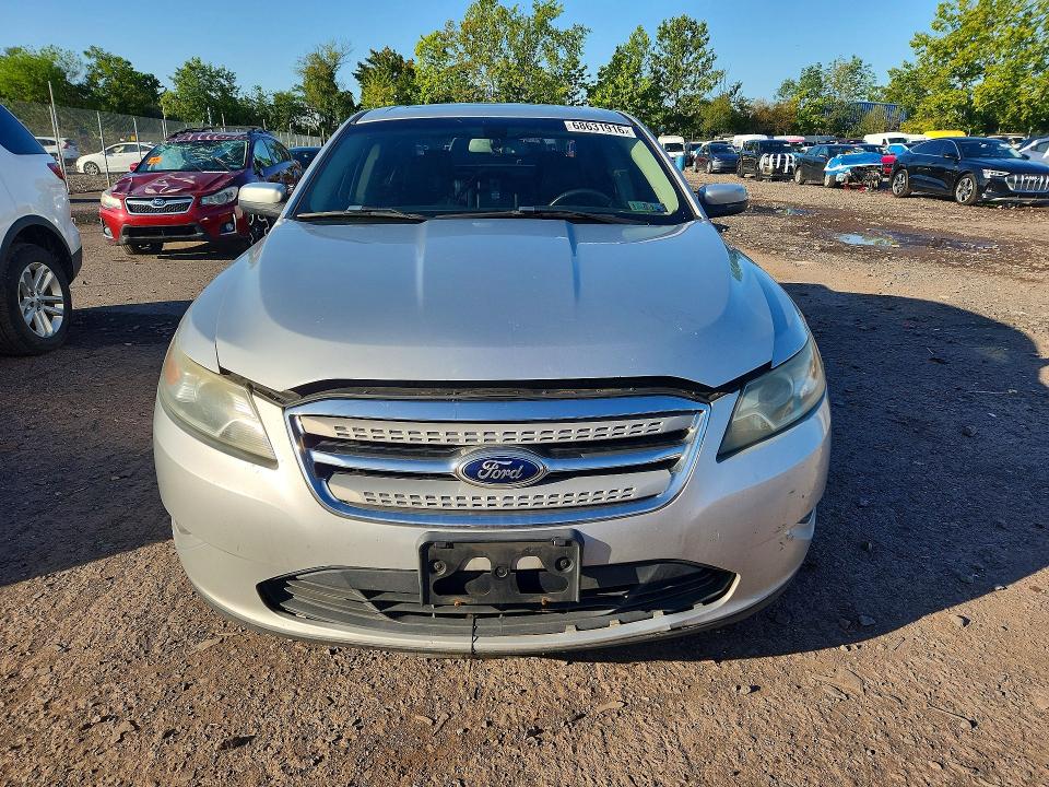 2012 Ford Taurus მანქანა იყიდება აუქციონზე, vin: 1FAHP2HW9CG141752, აუქციონის ნომერი: 68631916