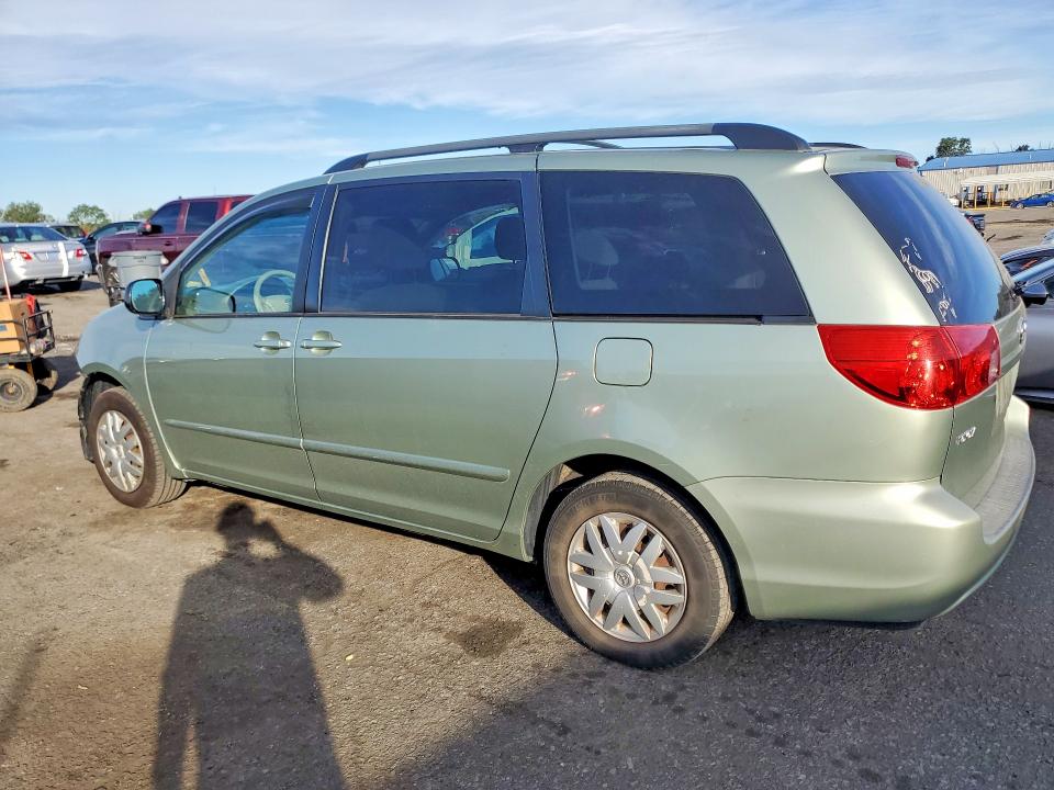 Aukcja sprzedaży 2010 Toyota Sienna, vin: 5TDKK4CC7AS316056, numer aukcji: 70476146