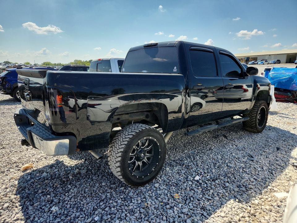 67318656 :رقم المزاد ، 3GCPKSE35BG166438 vin ، 2011 Chevrolet Silverado مزاد بيع