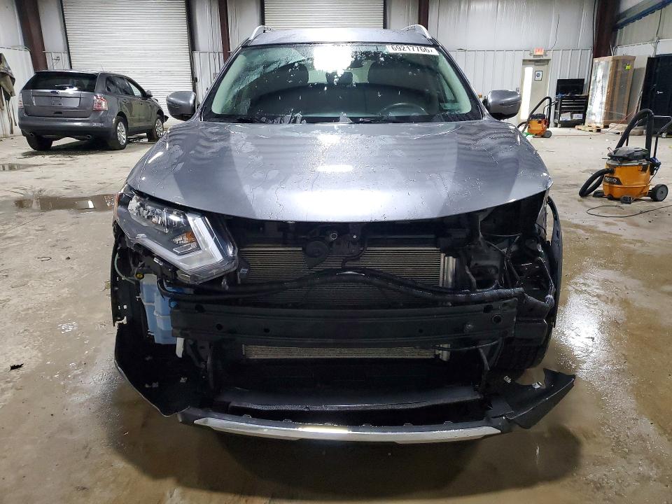 Продаж на аукціоні авто 2017 Nissan Rogue, vin: KNMAT2MV0HP504869, номер лоту: 69217766