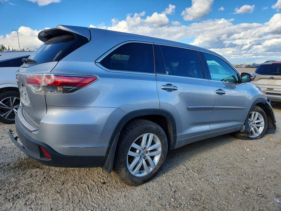 Продаж на аукціоні авто 2015 Toyota Highlander, vin: 5TDBKRFH8FS204636, номер лоту: 70045536