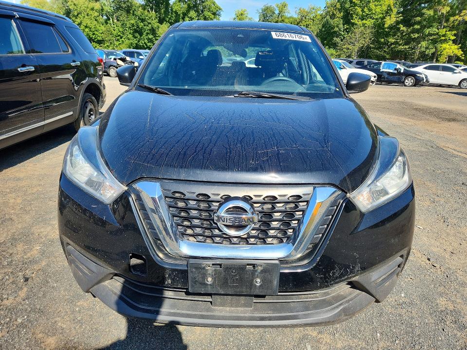 68616706 :رقم المزاد ، 3N1CP5BVXLL486597 vin ، 2020 Nissan Kicks مزاد بيع