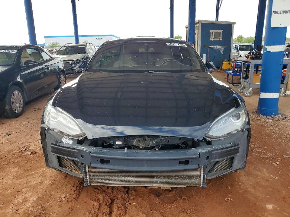 Продаж на аукціоні авто 2015 Tesla Model S, vin: 5YJSA1E21FF102519, номер лоту: 69757856