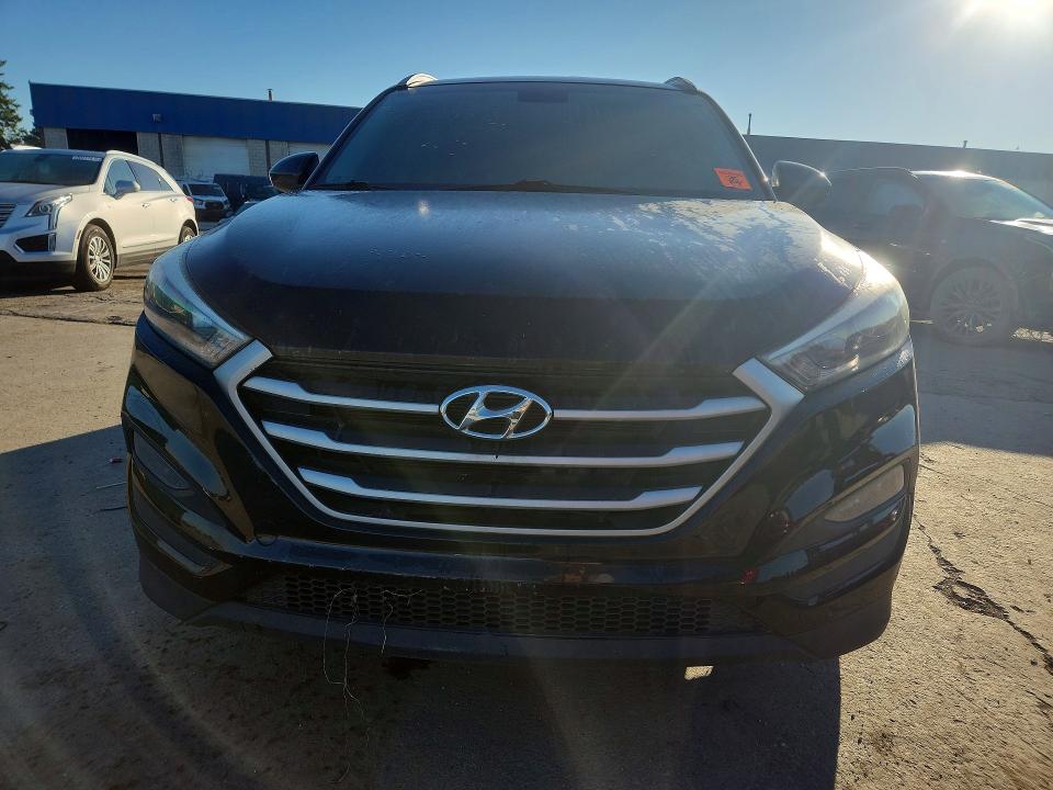 2018 Hyundai Tucson მანქანა იყიდება აუქციონზე, vin: KM8J33A44JU700429, აუქციონის ნომერი: 70723236
