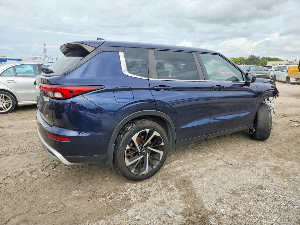 71058796 :رقم المزاد ، JA4J3UA82PZ058943 vin ، 2023 Mitsubishi Outlander مزاد بيع