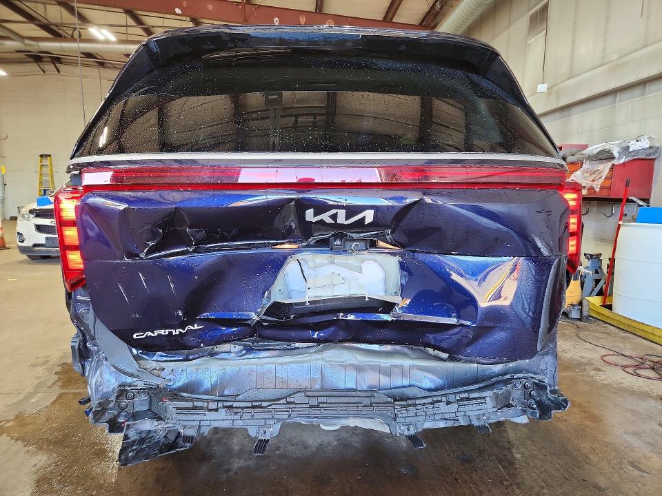 2026 Kia Carnival მანქანა იყიდება აუქციონზე, vin: KNDNB5K37T6584502, აუქციონის ნომერი: 68573856
