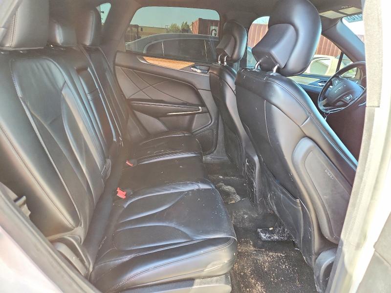 67981516 :رقم المزاد ، 5LMCJ2A94FUJ41988 vin ، 2015 Lincoln Mkc مزاد بيع