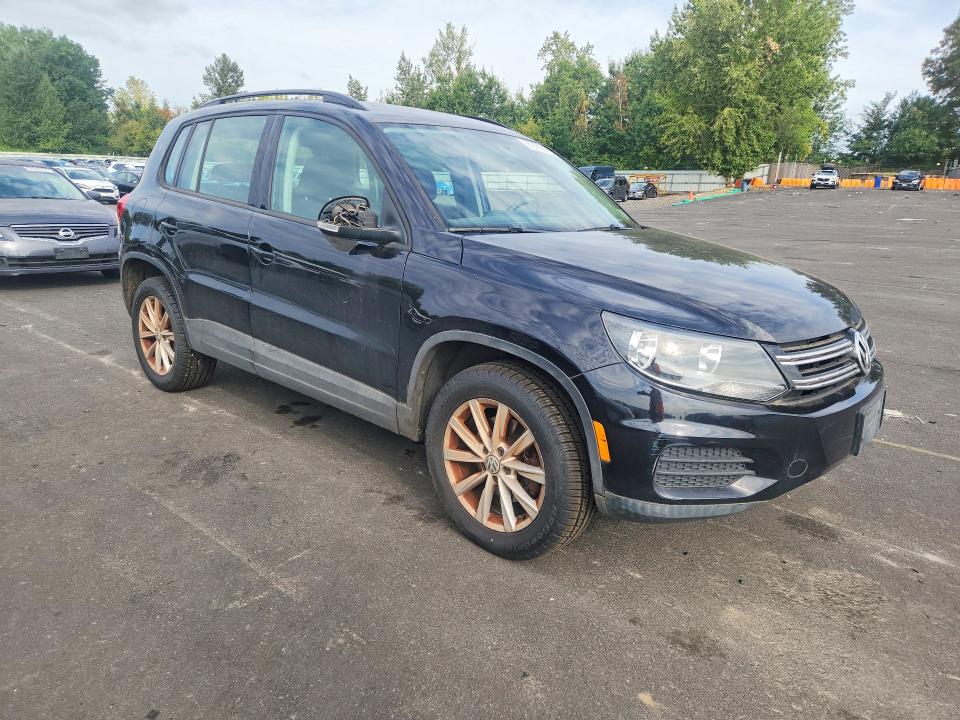 Продажа на аукционе авто 2017 Volkswagen Tiguan, vin: WVGBV7AX3HK043533, номер лота: 68258566