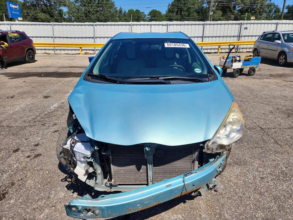 2014 Toyota Prius C მანქანა იყიდება აუქციონზე, vin: JTDKDTB3XE1064974, აუქციონის ნომერი: 69185436