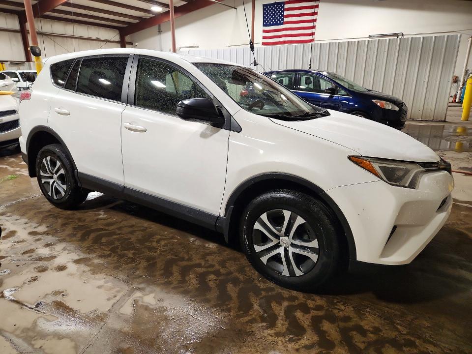 Продаж на аукціоні авто 2018 Toyota Rav4, vin: JTMBFREV2JJ244471, номер лоту: 67367516