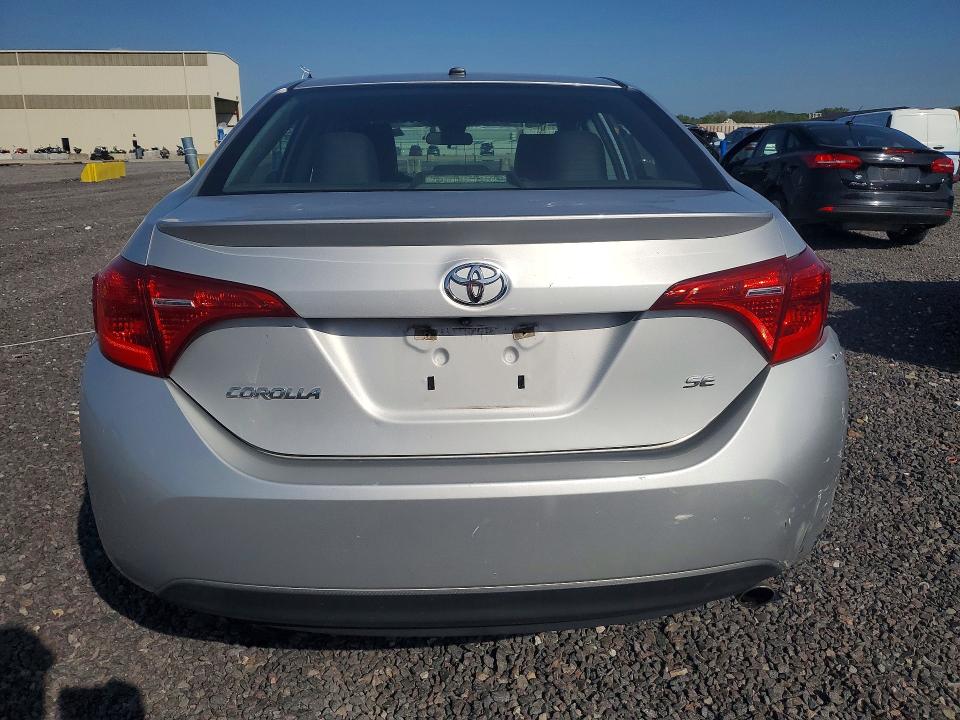 69125816 :رقم المزاد ، 5YFBURHE5HP638652 vin ، 2017 Toyota Corolla مزاد بيع