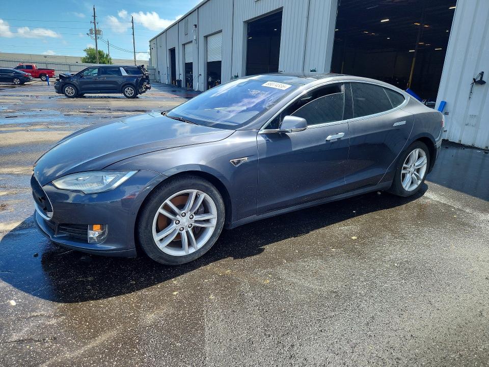 Продаж на аукціоні авто 2015 Tesla Model S, vin: 5YJSA1H19FF082832, номер лоту: 68074386
