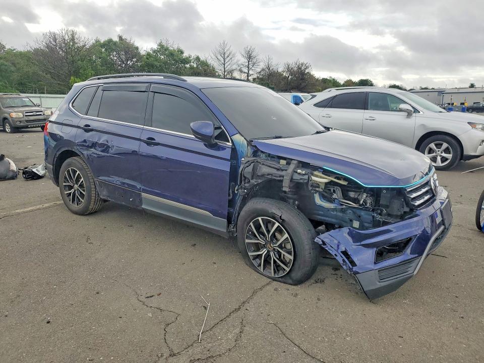 67512506 :رقم المزاد ، 3VV3B7AX6MM018289 vin ، 2021 Volkswagen Tiguan مزاد بيع