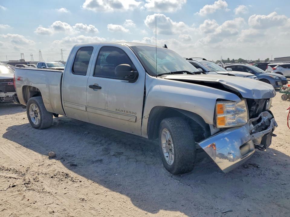 69915846 :رقم المزاد ، 1GCRKSE74DZ341566 vin ، 2013 Chevrolet Silverado مزاد بيع