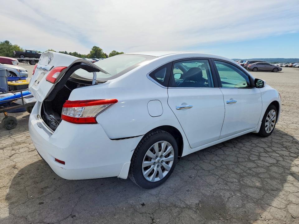2015 Nissan Sentra მანქანა იყიდება აუქციონზე, vin: 3N1AB7AP5FY261211, აუქციონის ნომერი: 70442716