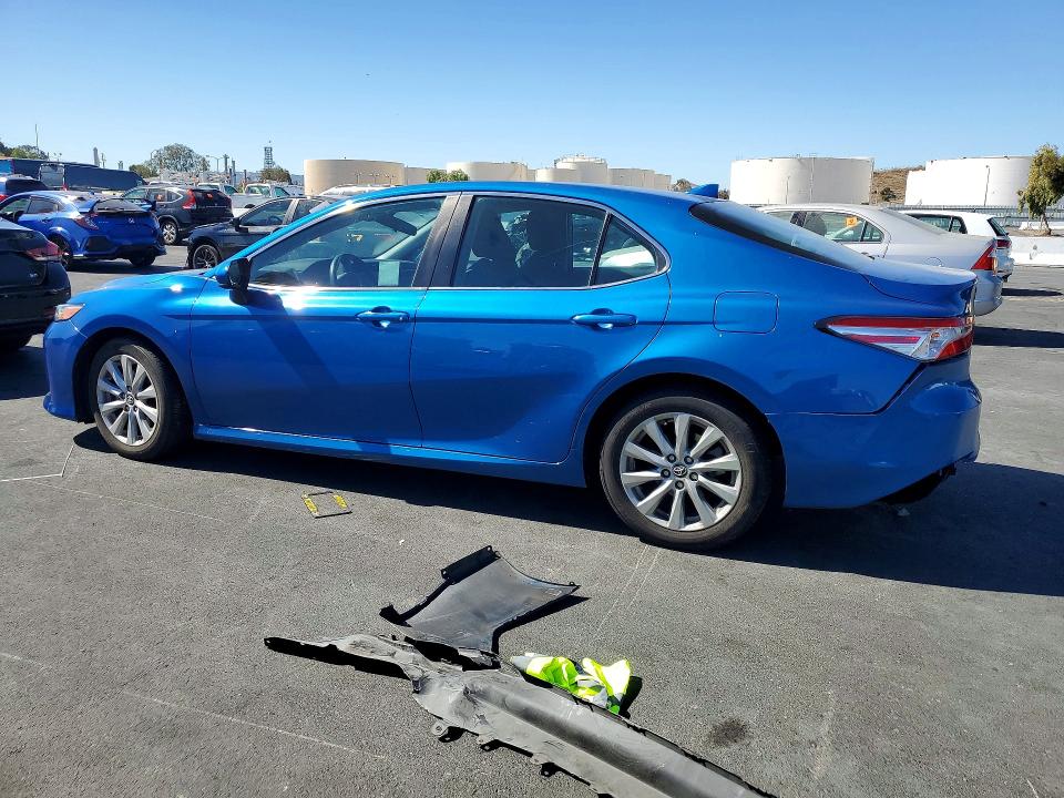 2020 Toyota Camry მანქანა იყიდება აუქციონზე, vin: 4T1C11AK8LU309207, აუქციონის ნომერი: 70958126