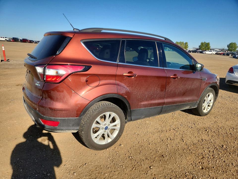 69632876 :رقم المزاد ، 1FMCU9GDXJUB00207 vin ، 2018 Ford Escape مزاد بيع