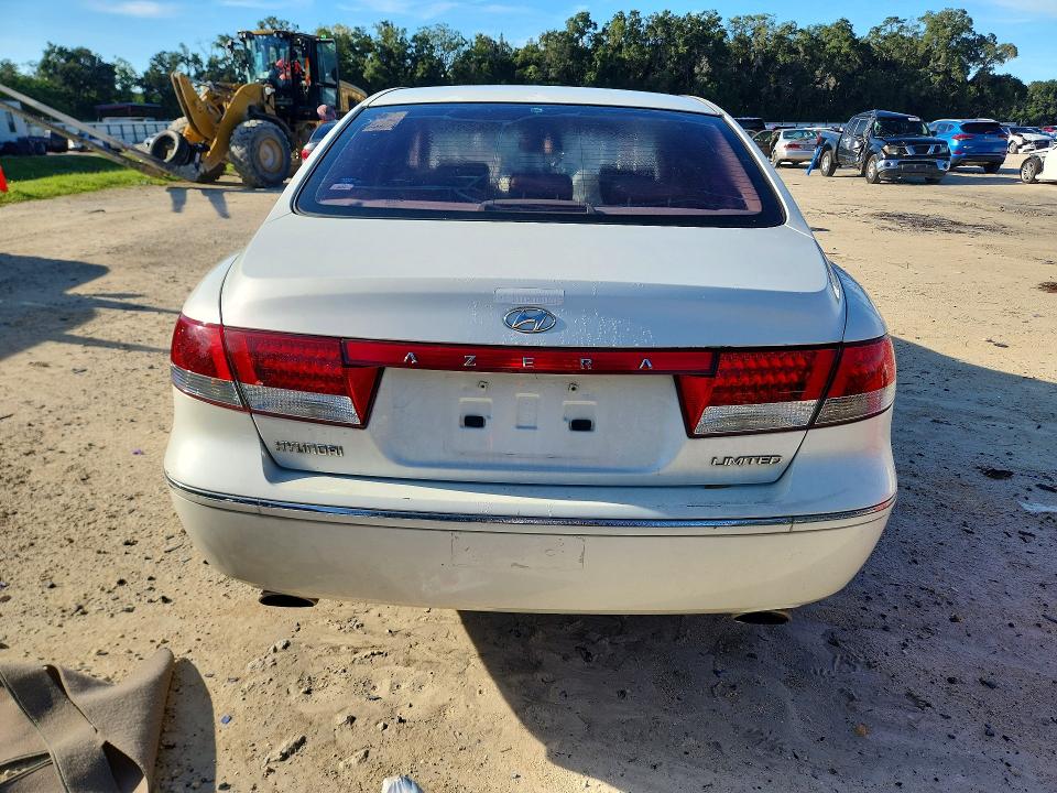 2006 Hyundai Azera მანქანა იყიდება აუქციონზე, vin: KMHFC46F06A116074, აუქციონის ნომერი: 68500816
